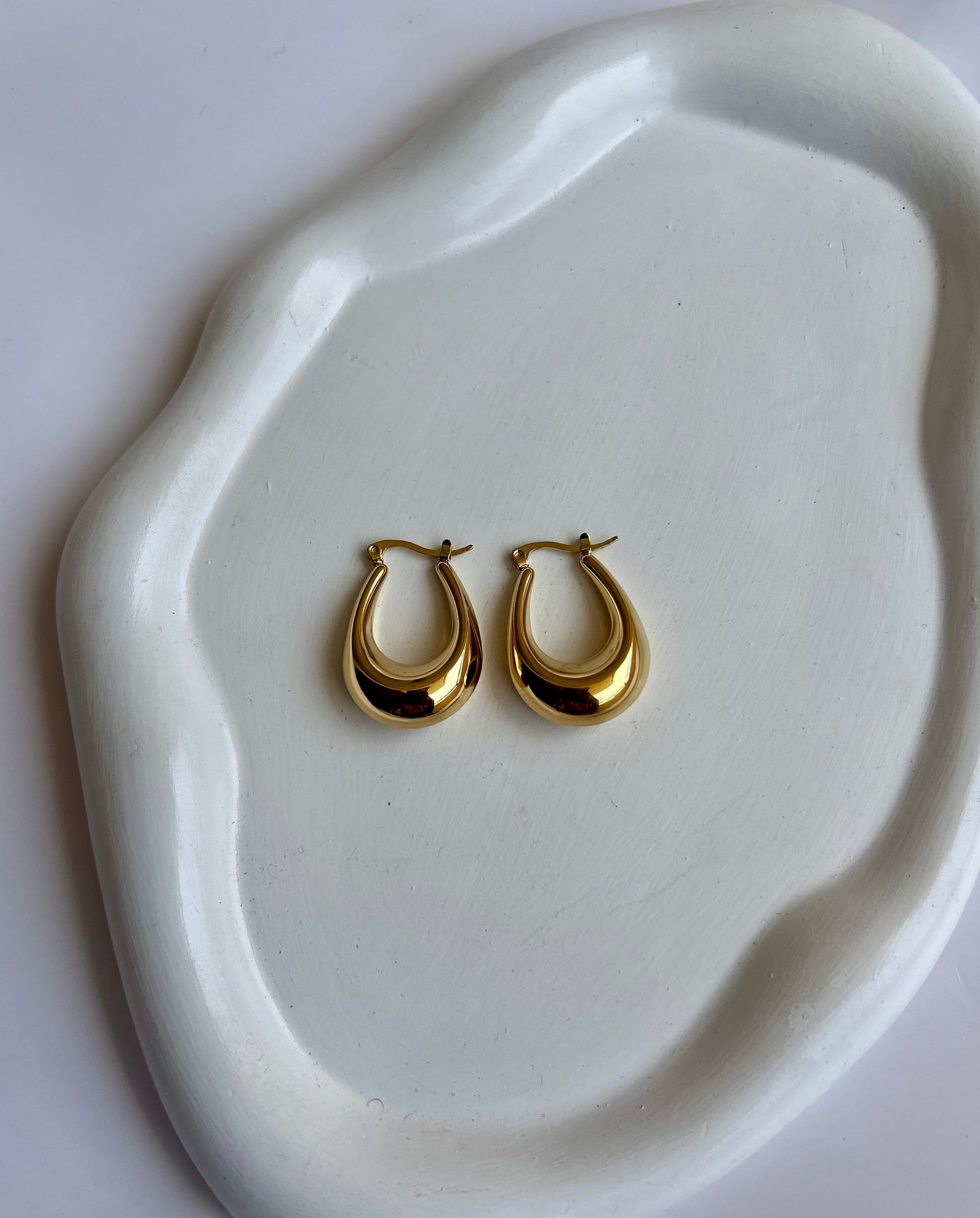 ANYANGO EARRING
