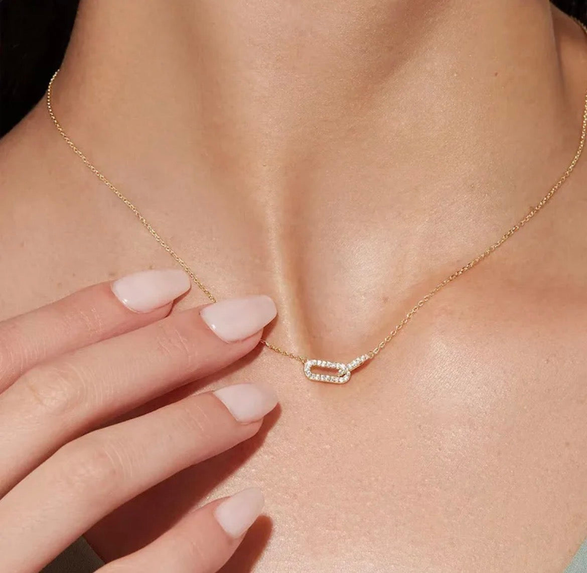 DIANE NECKLACE