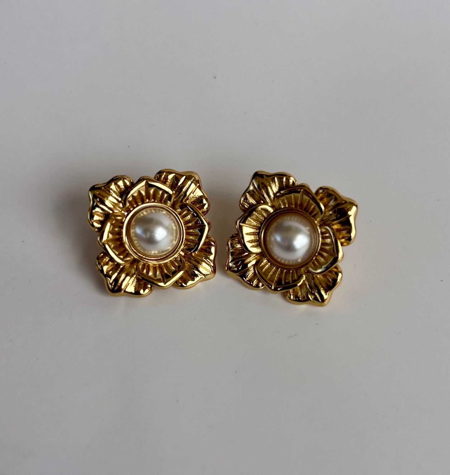 Lamar Earstuds