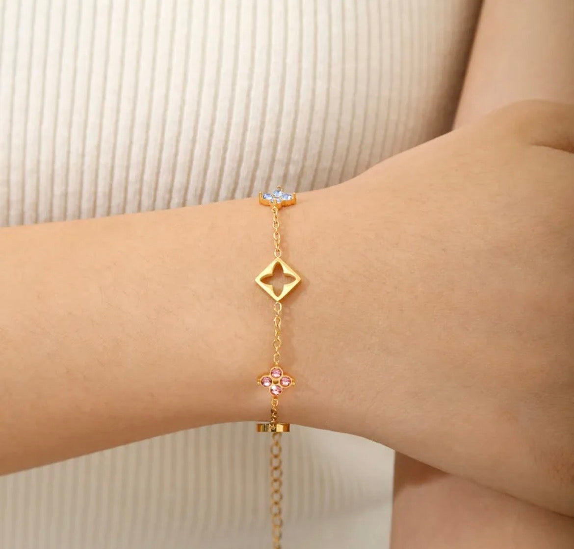 LIV BRACELET