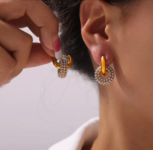 AYUSA PEARL EARRING