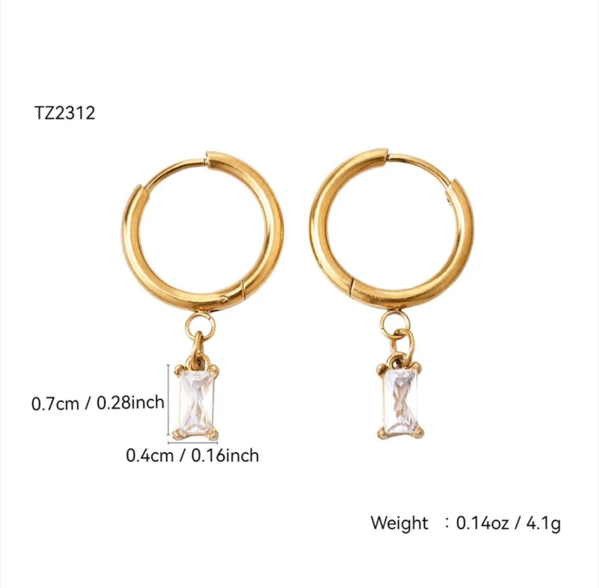 UMA EARRING