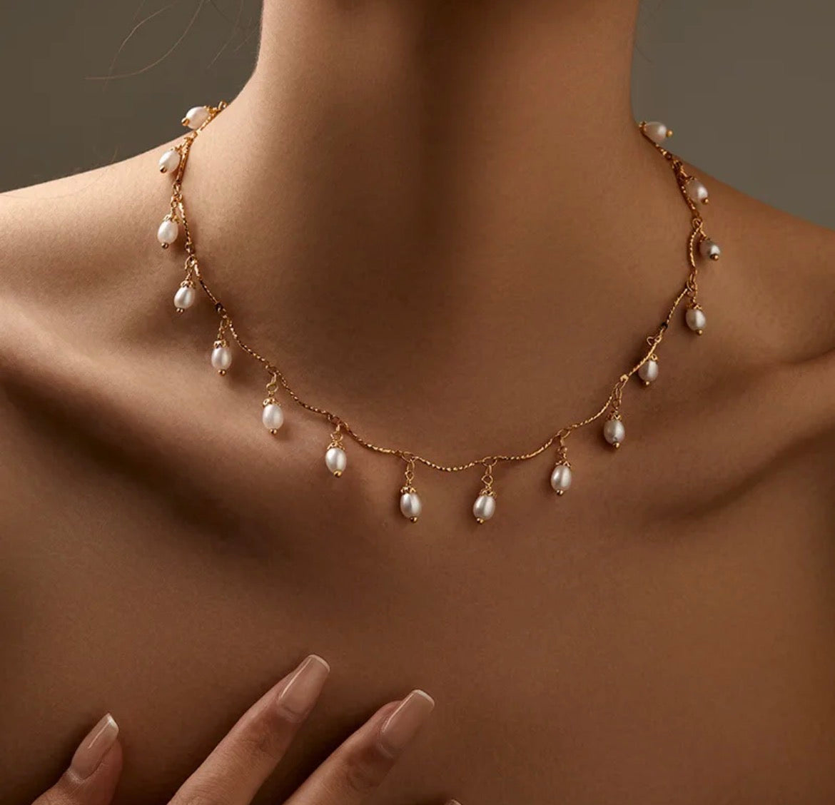 LEILA NECKLACE