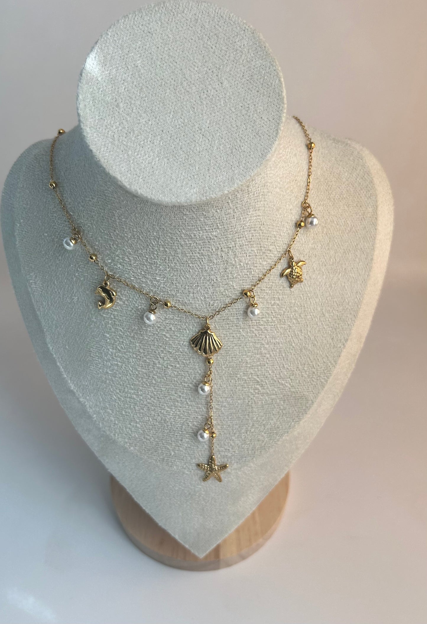 DAPHNE NECKLACE