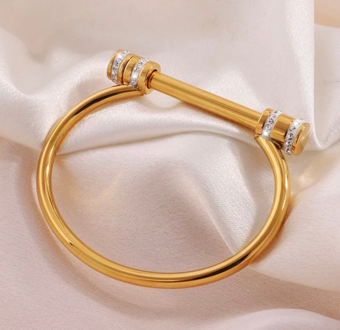 ORIELLE BANGLE