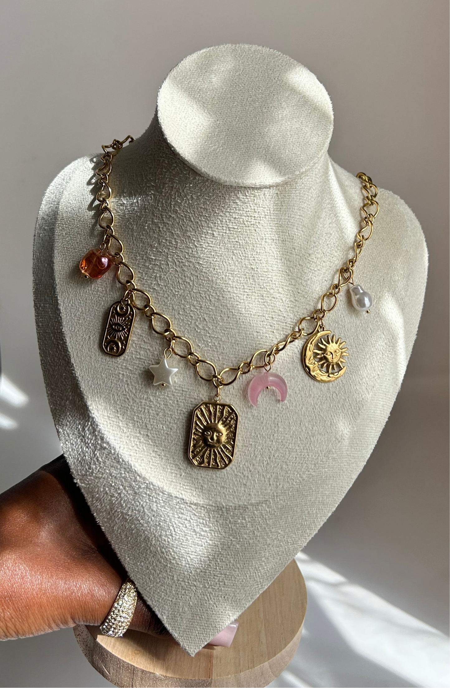 LEAH NECKLACE