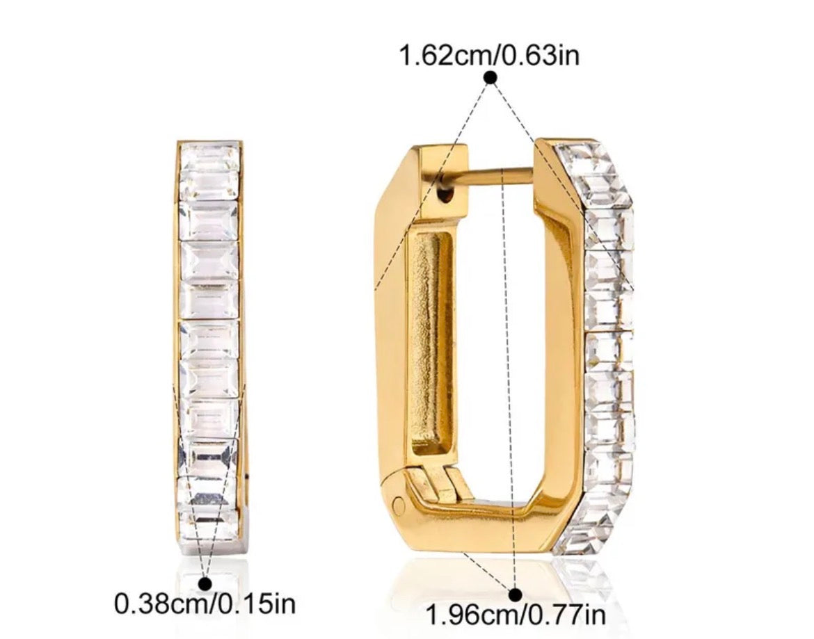 ANISA EARRING