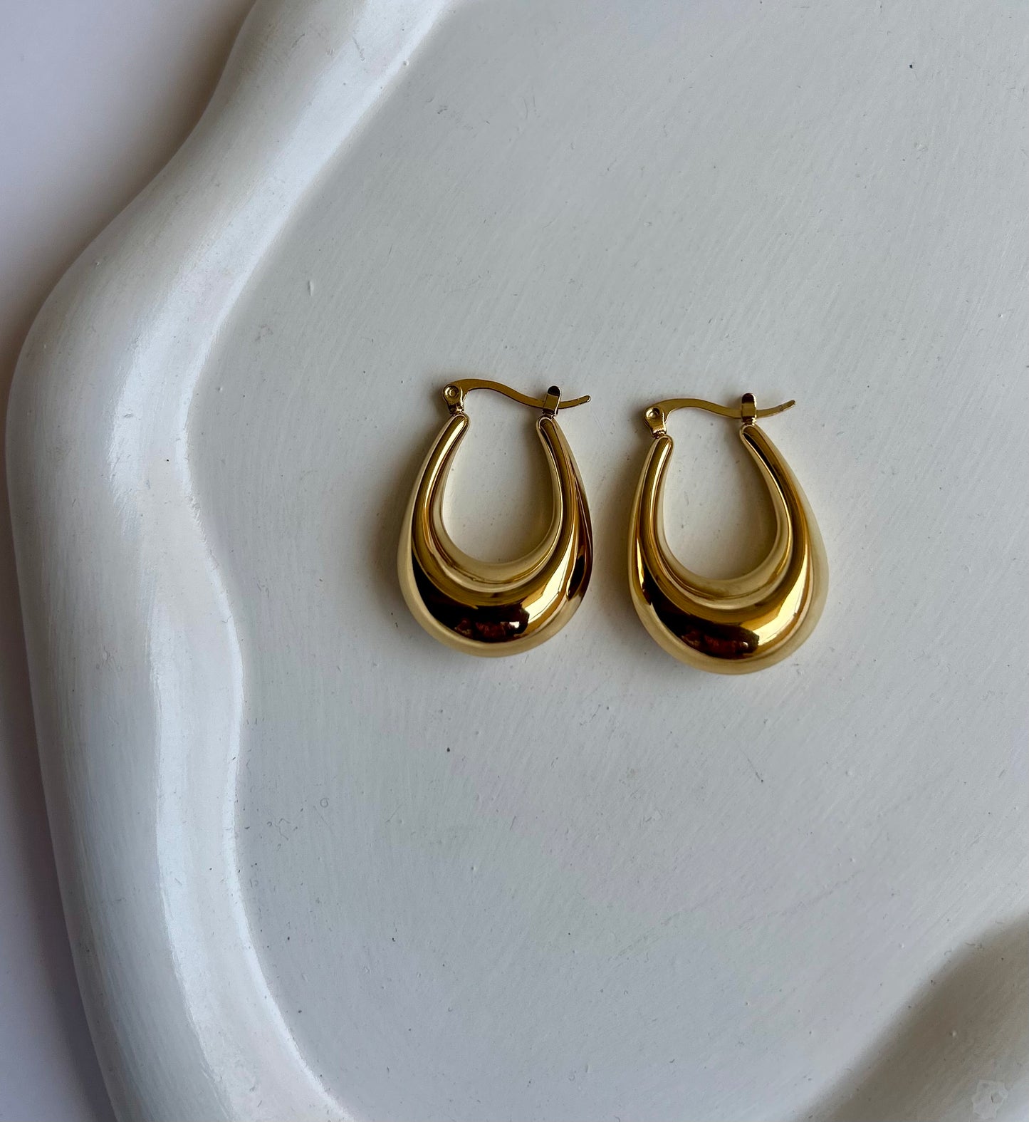 ANYANGO EARRING