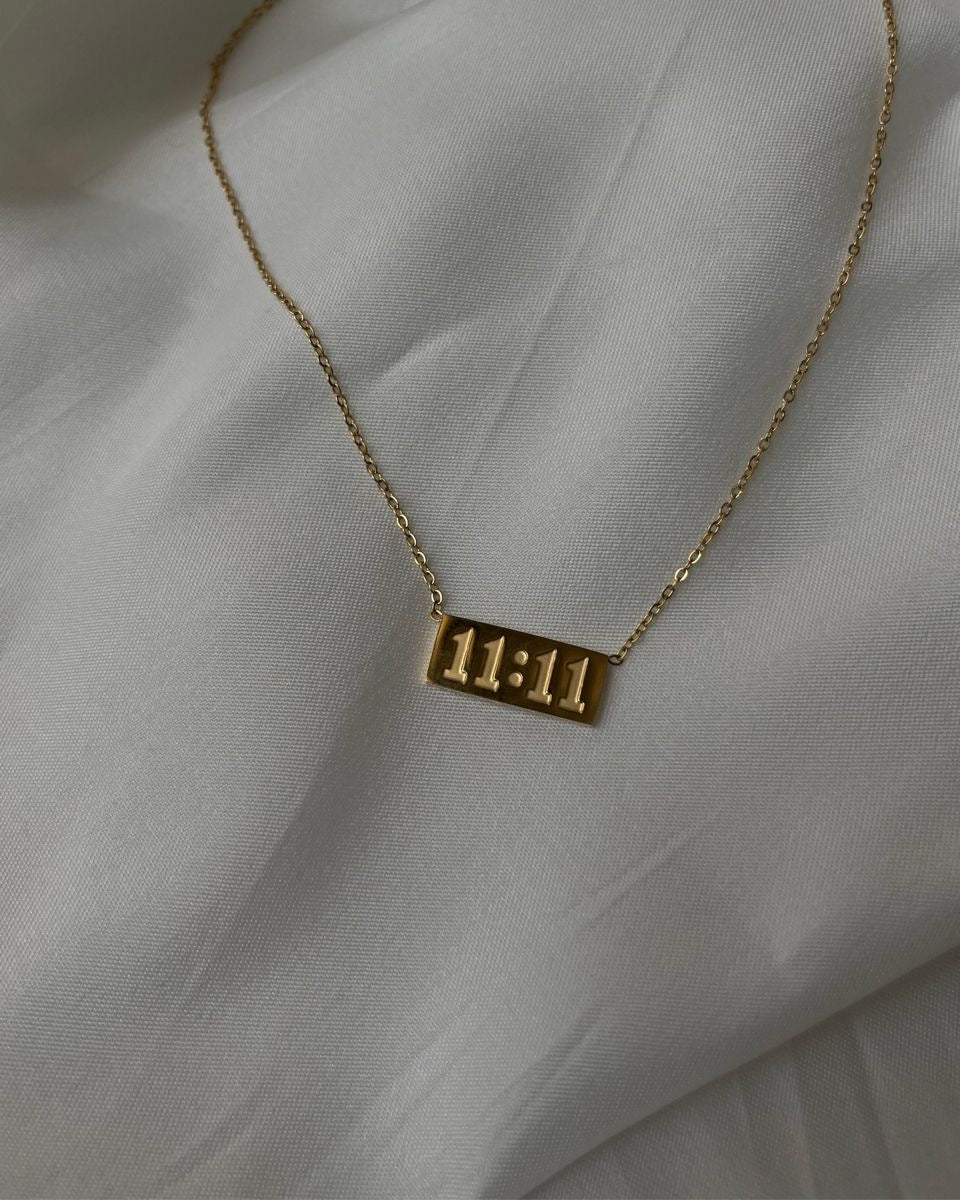 LUCKY NECKLACE