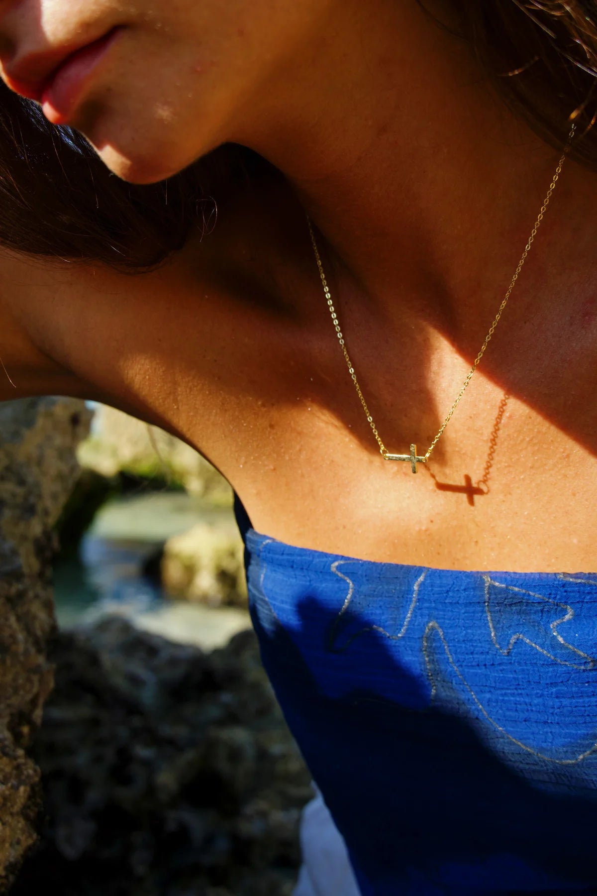 CROSS NECKLACE