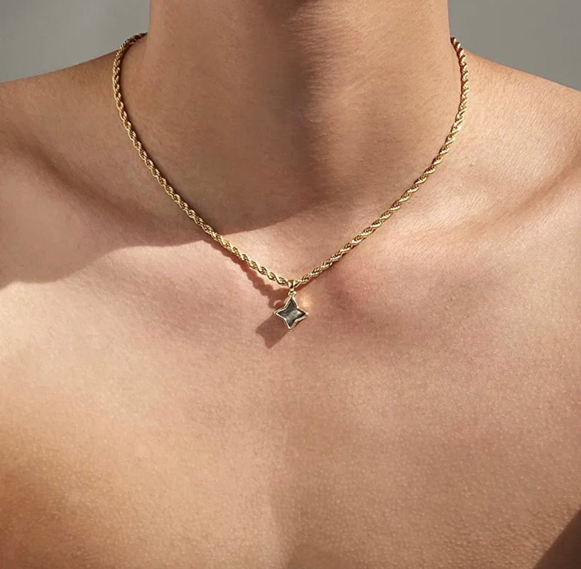 JACK NECKLACE